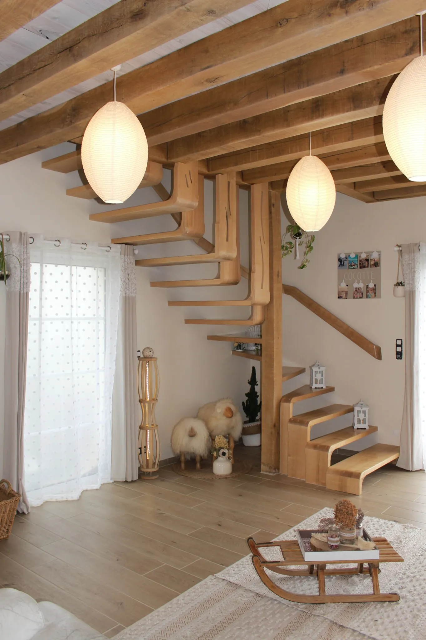 ebenisterie-menuiserie-blois-escalier-bois-cypres-du-bois-7-q80