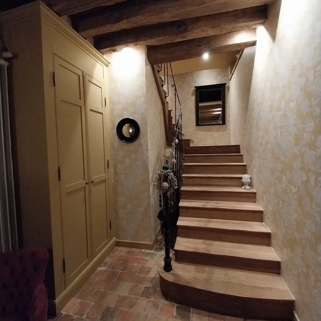 escalier-bois-beton-menuisier-ebenisterie-blois-cypres-du-bois